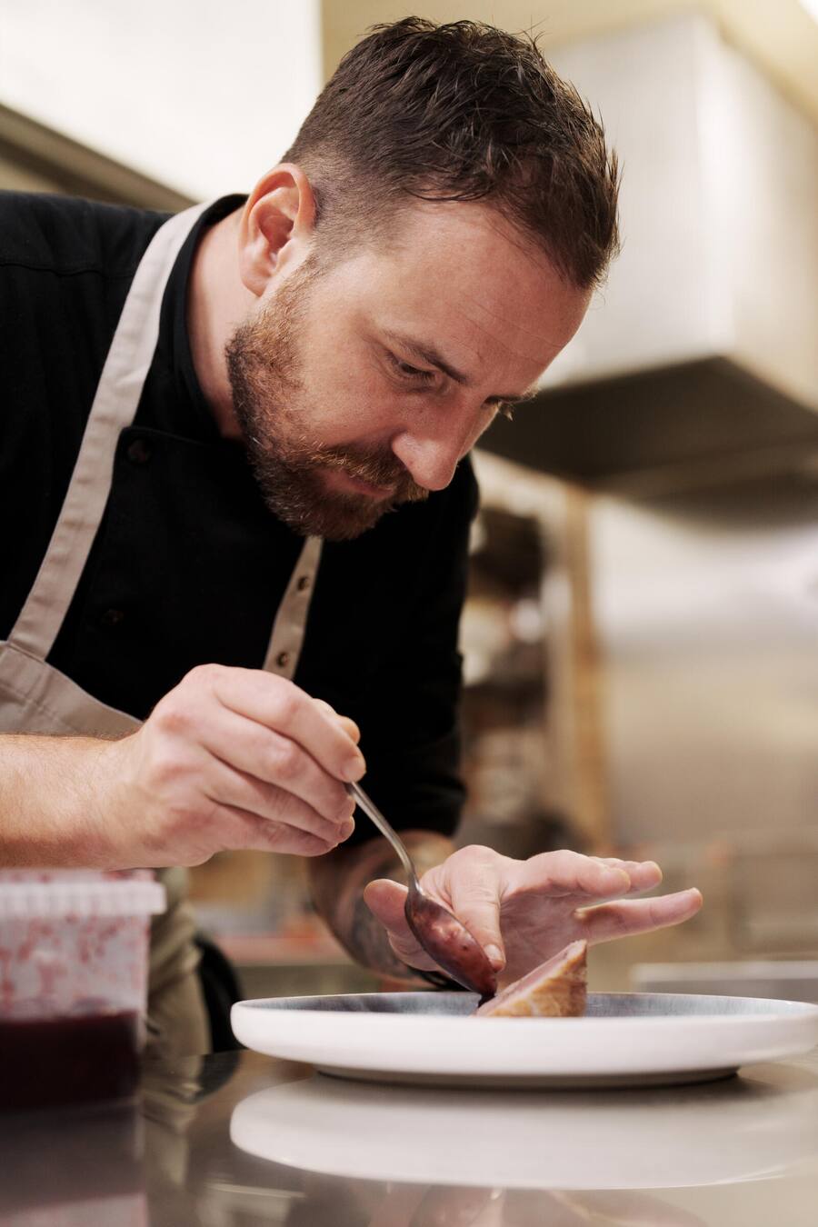 Drei Könige Luzern - Chefkoch Thomas Bischof - November 2023 - Copyright Olivia Pulver