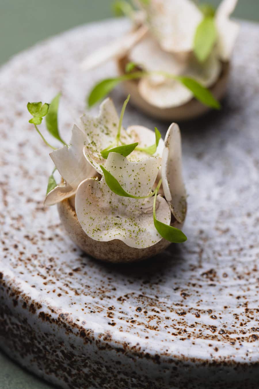 Patrick-Mahler-Snack: Macarons mit Pilzfüllung.