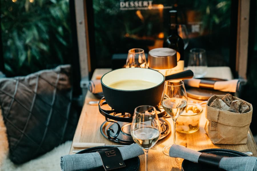 Das Widder Hotel verzaubert mit einem Gondel-Pop-up-Restaurant