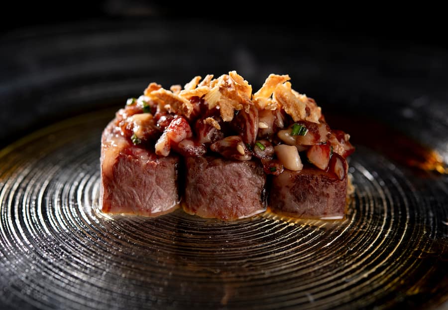 H Alastair Long Trois Couronnes Vevey Manabu