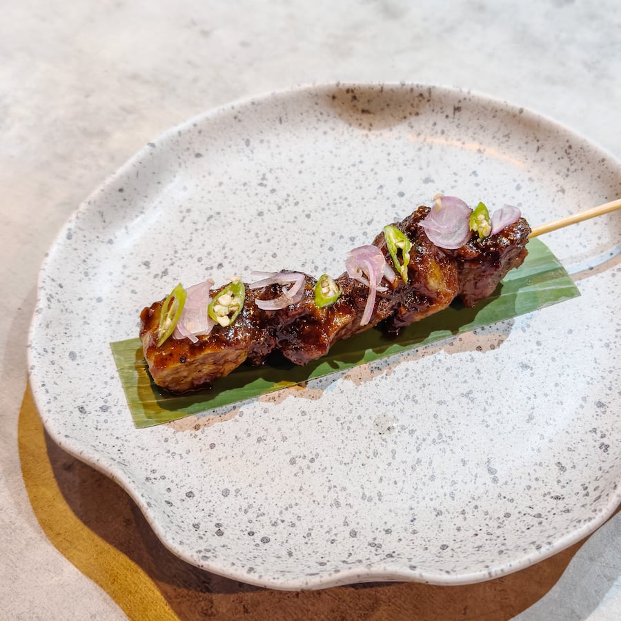 Aunglo by Yangrak Bangkok