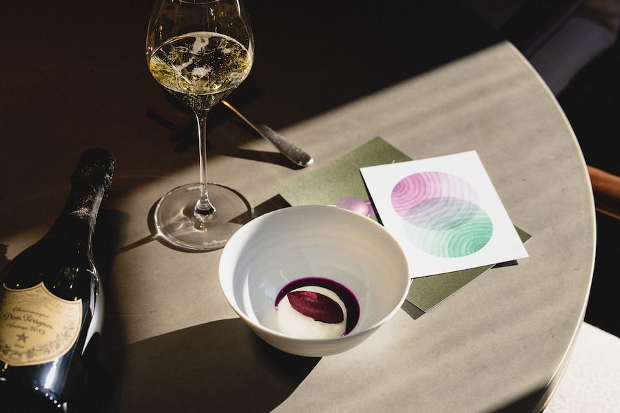 Andreas Caminada, Schloss Schauenstein, Dom Pérignon, Rotkohl-Eis, Joghurtespuma, Rotkohl mit Senfsaat