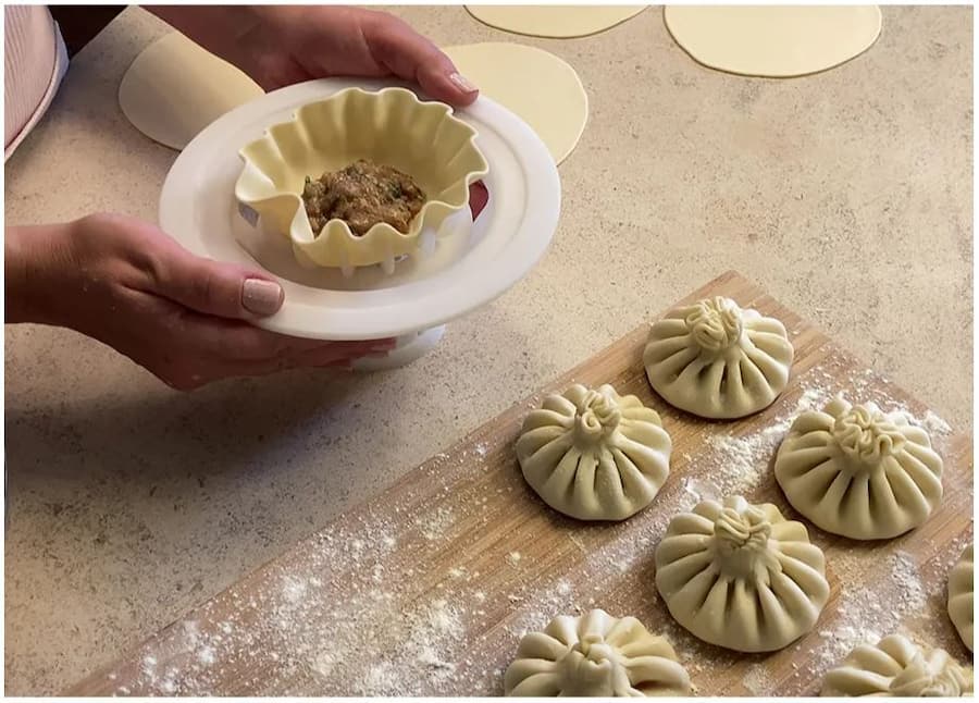 GAULTMILLAU-CHANNEL-GENEVE-PELMENI&CO-ANNA