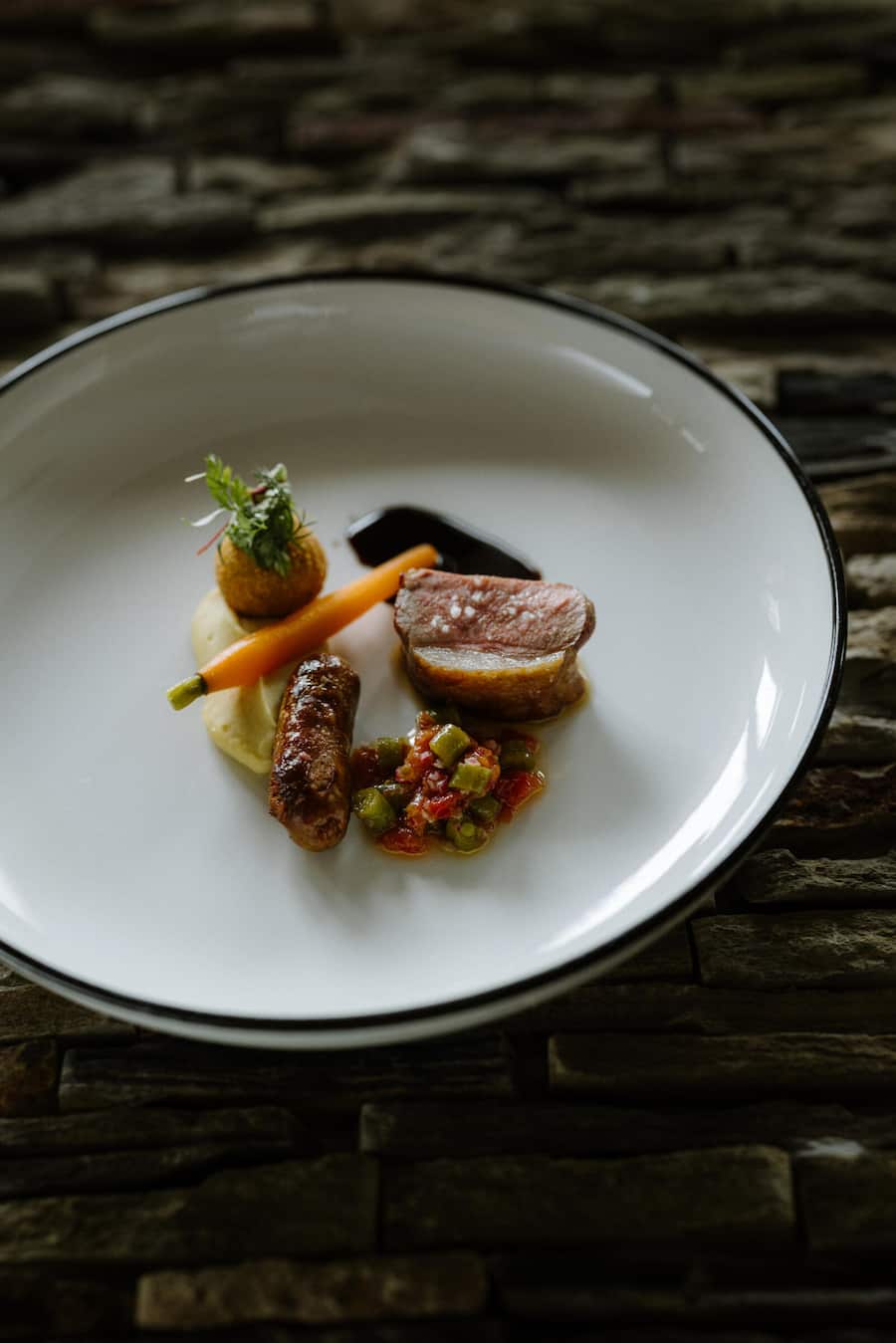 Duo vom Oberländer Lamm, Bohne, Polenta & Kräuter