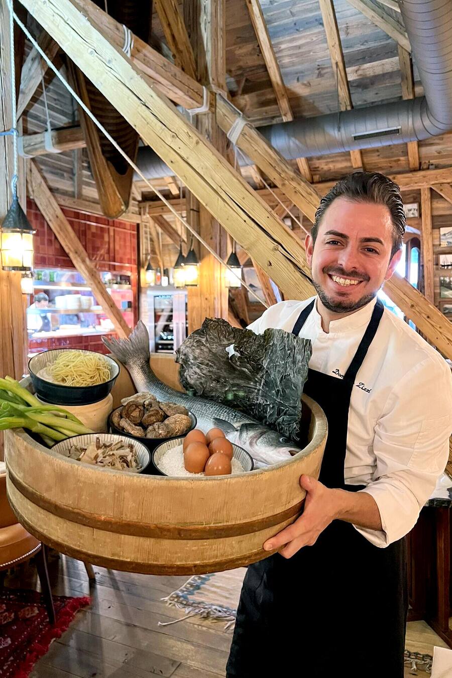 Zizzi mit Korb für Dashi, La Muña Zurich
