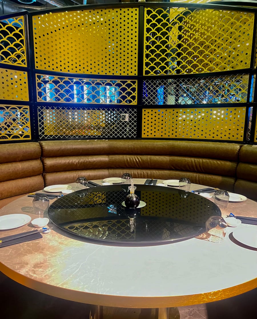 GAULTMILLAU-CHANNEL-GENEVE-ROYAL-VERNIER