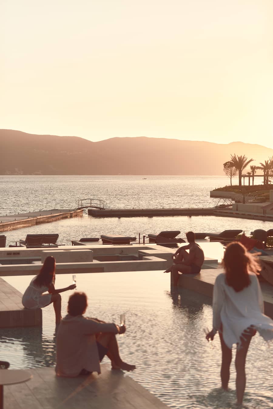 One&Only Portonovi, Beachclub Tapasake Montenegro PDF an Carolin Schwager Carolin.Schwager@segara.de