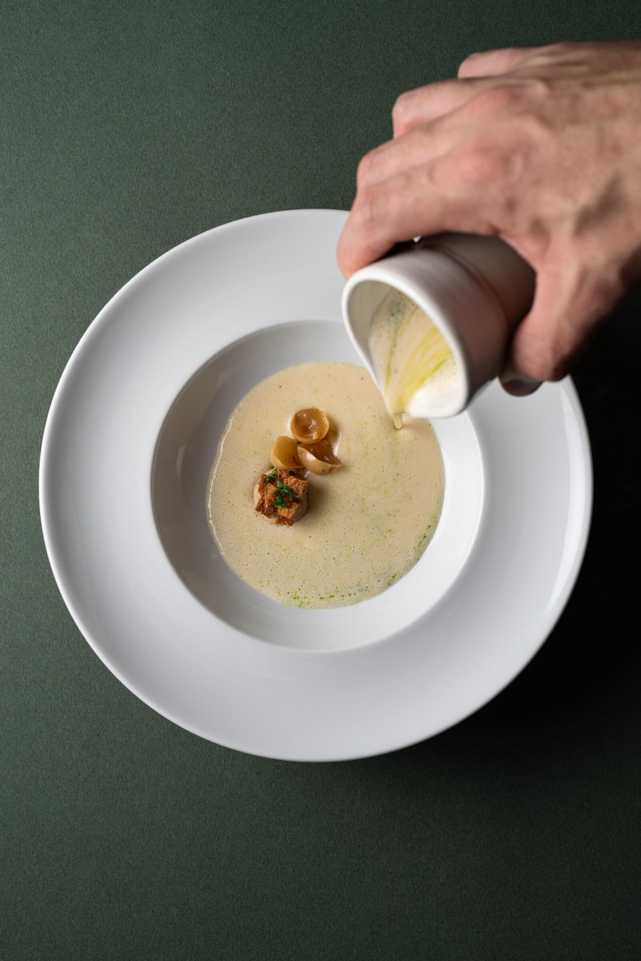 Solothurner Weissweinsuppe - Verena Olten - Dave Wälti und Felix Anneler - Februar 2024 - Copyright Olivia Pulver