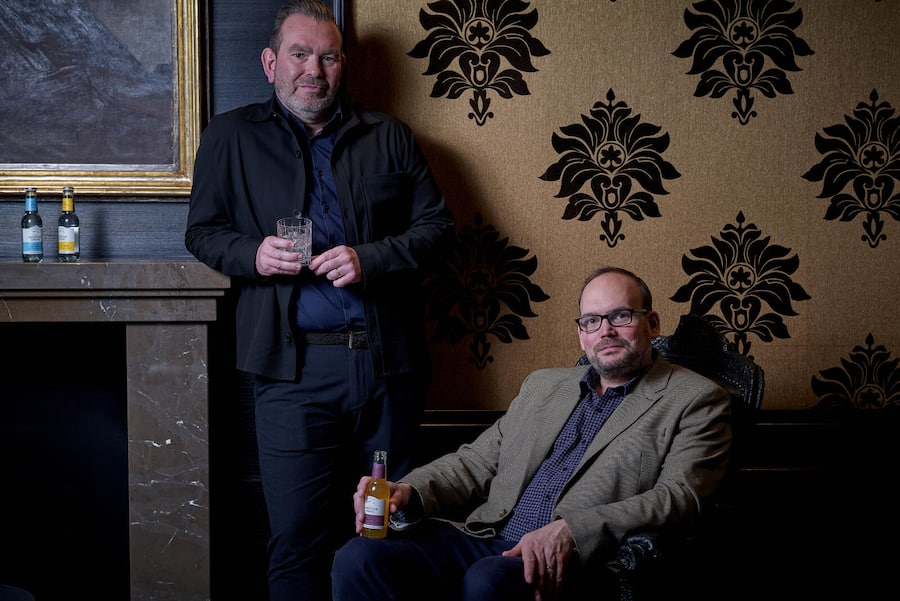 Zermatt, le 6 février 2024 ,Hôtel Zermatterhof Enrico Hermann et Michael Schneider les deux fondateur des soda Swiss Mountain Spring © Sedrik Nemeth