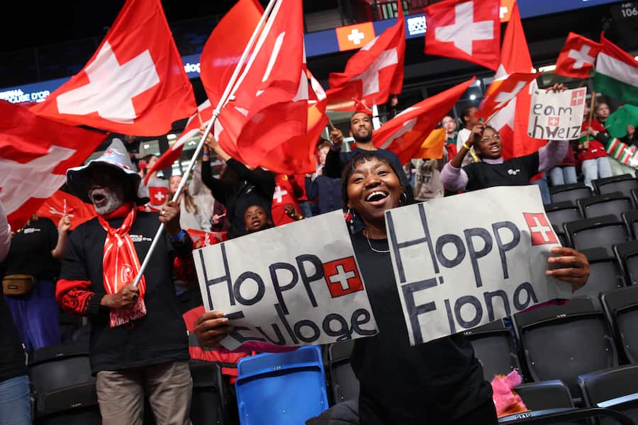 Bocuse d'Or: Die aus der Schweiz mitgereisten Fans von Malonga und Co. waren engagiert.