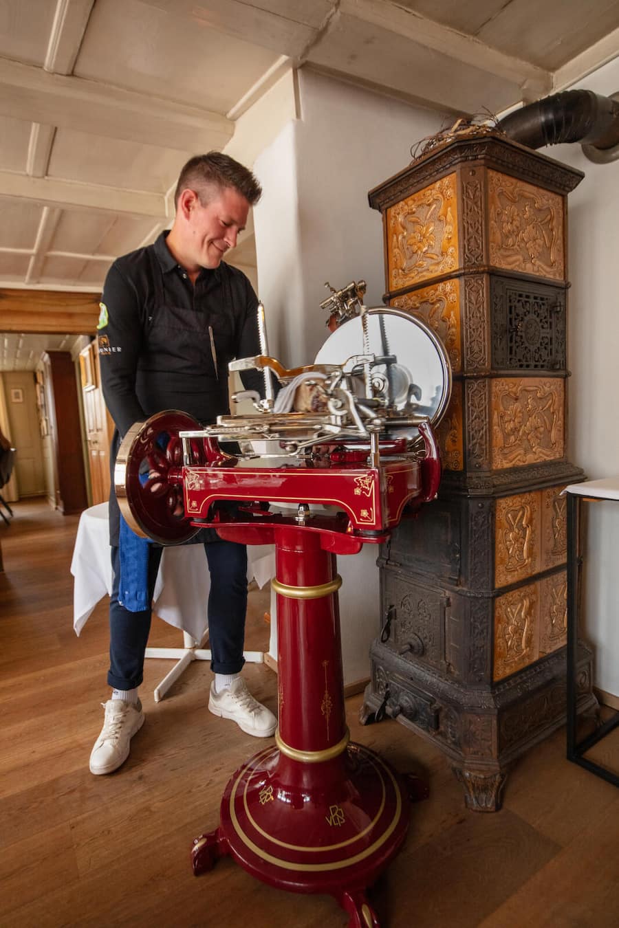 Christian Kuchler in der Gaststube