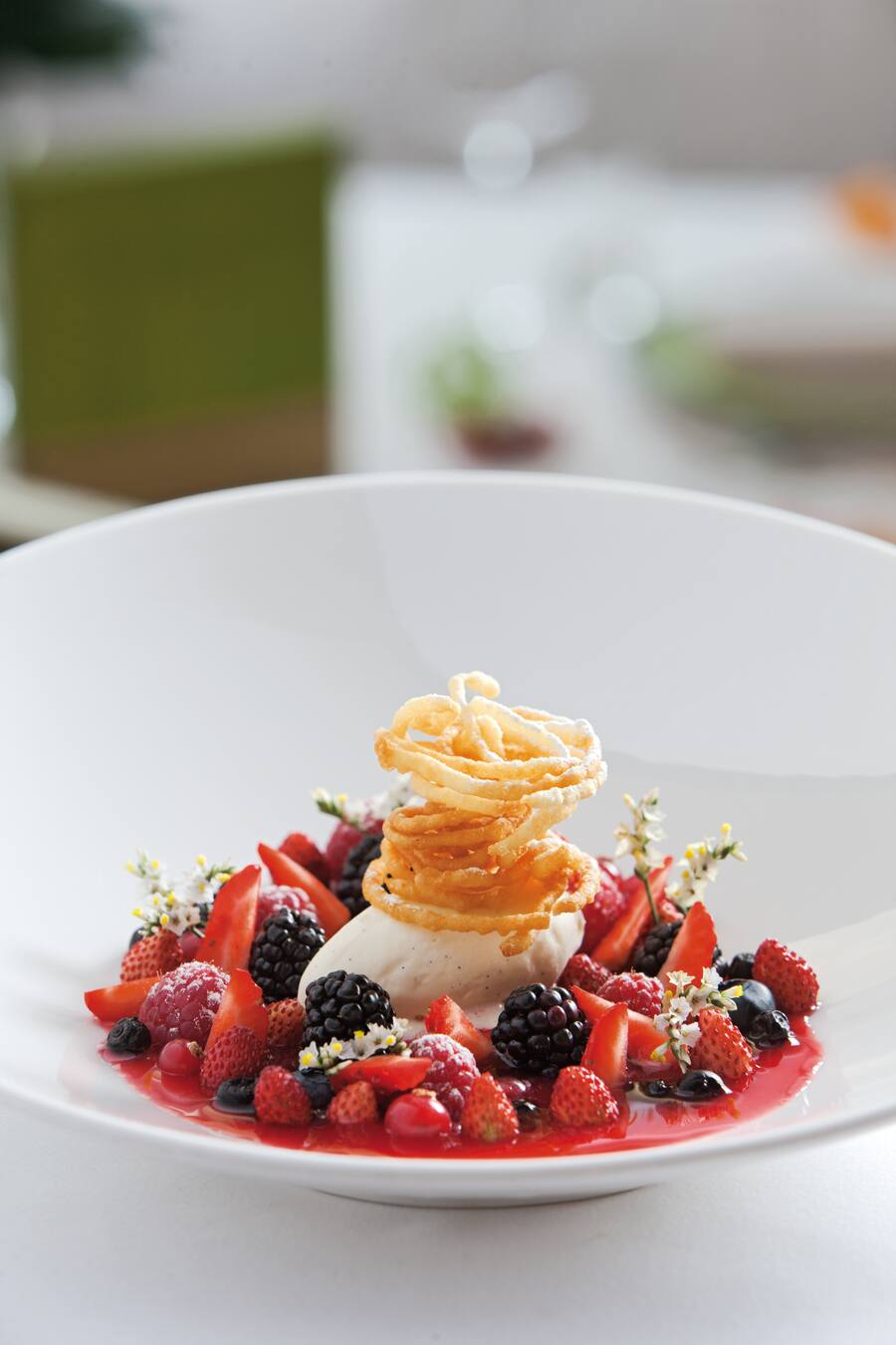 Krönender Abschluss des Mehrgängers von Urs Messerli: Beerensuppe.