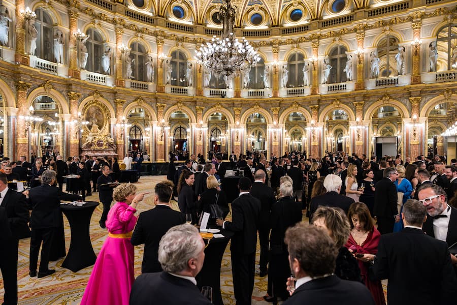 Den Aperitif gab es im Ballsaal des Hotels InterContinental.