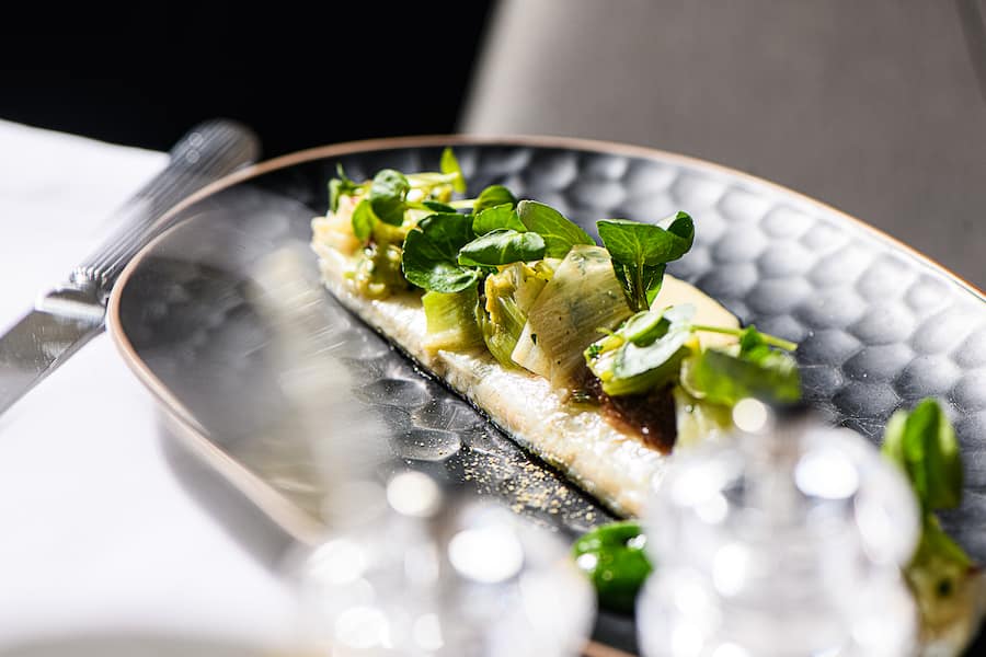 GAULTMILLAU-CHANNEL-GENEVE-BISTROT-DU-RHONE-MANDARIN -ORIENTAL-GENEVA