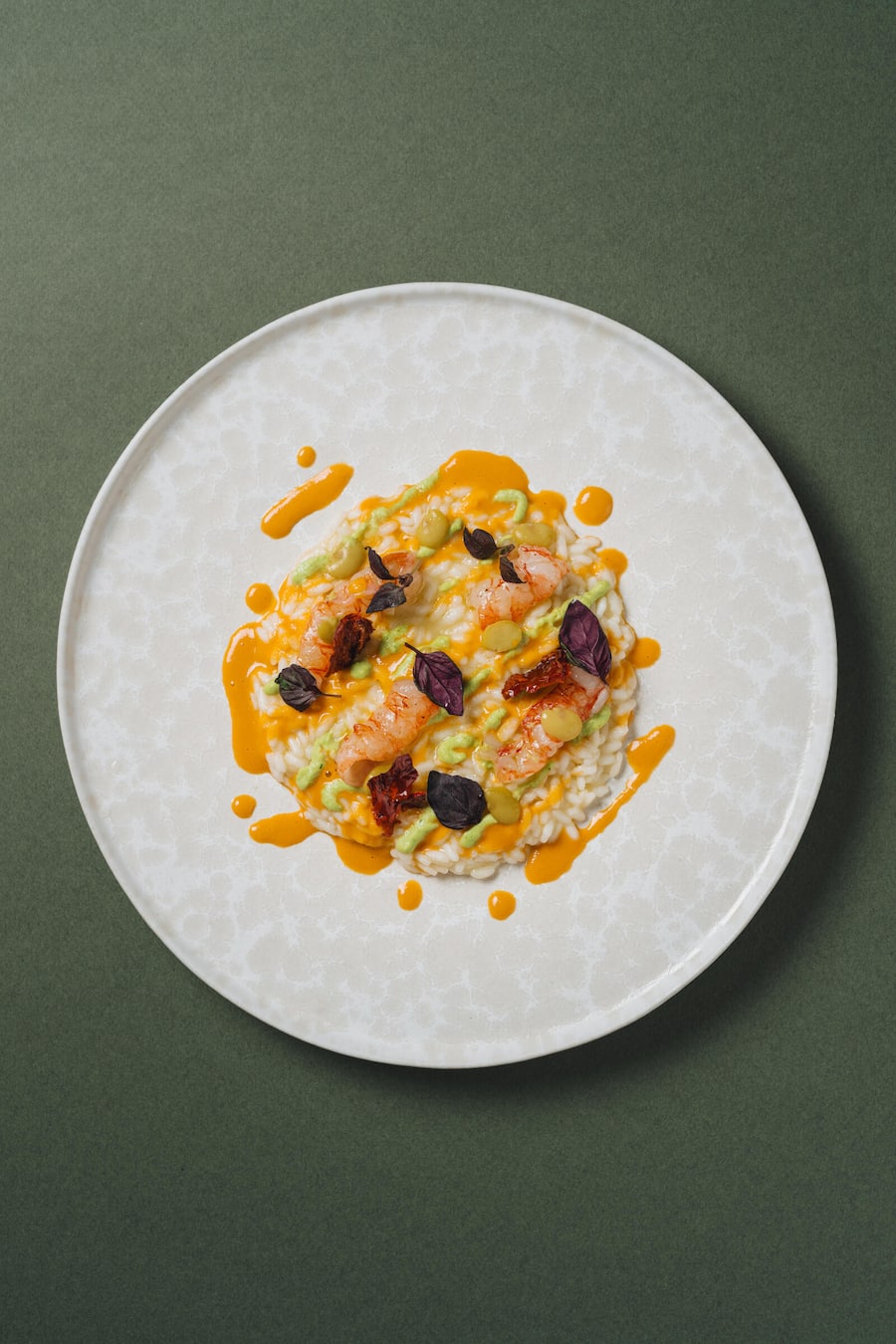 Risotto Gambero di Mazara, rote Curry, Kokosnuss, Limetten - ITAKI Feusisberg - April 2024 - Copyright Olivia Pulver