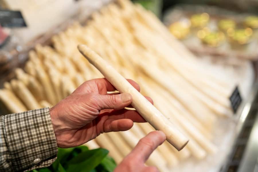 Spargeln von Caspar Ruetz im Jelmoli in Zürich