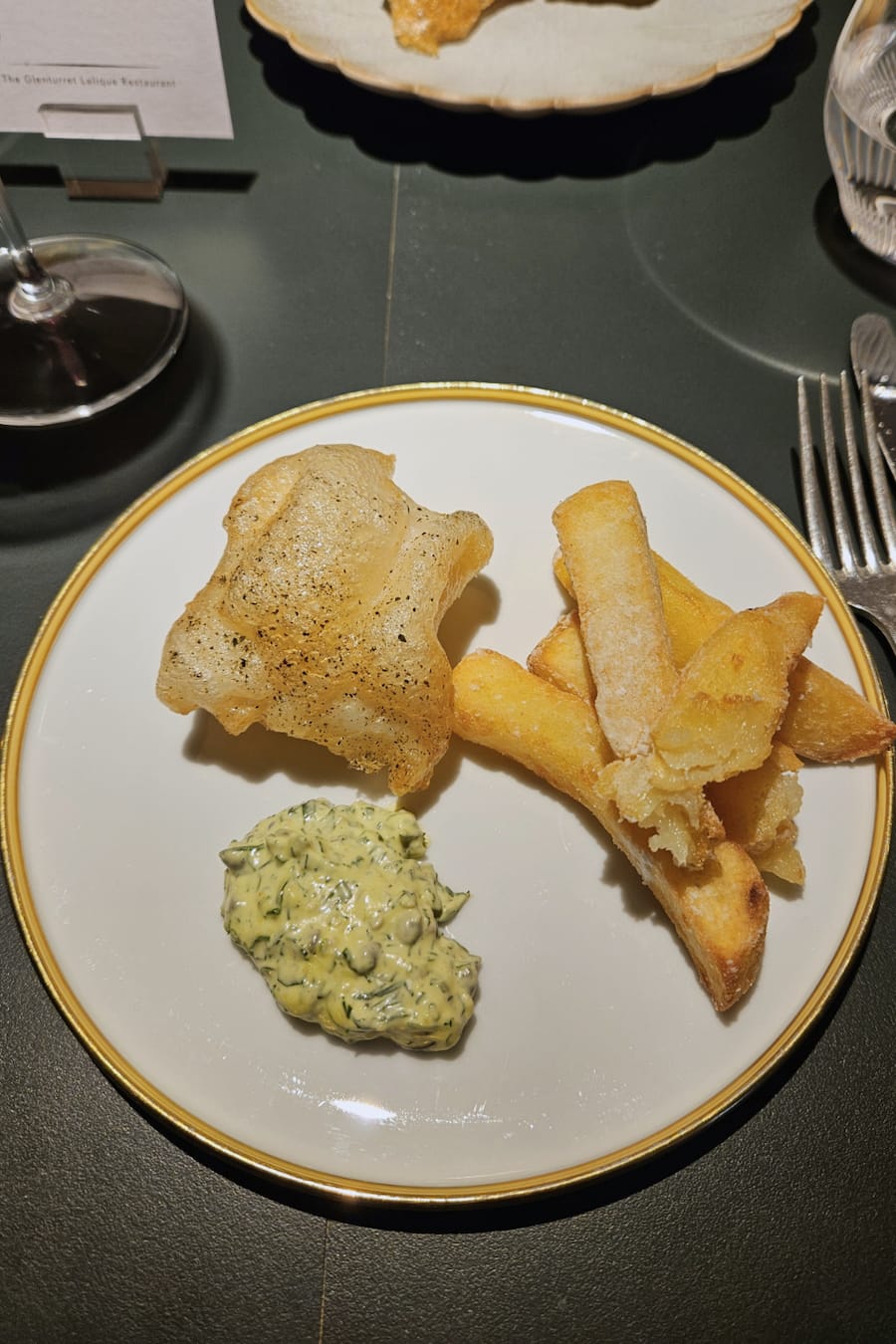 The Glenturret, Restaurant und Distillerie, Schottland, The Lalique Bar Fish and Chips