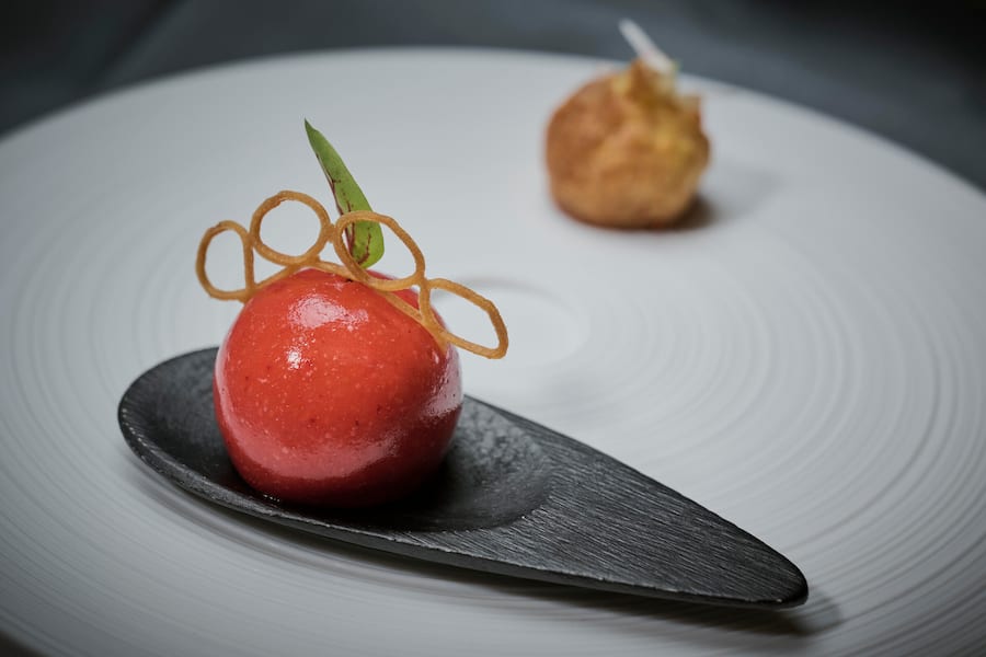 Souper UBS à 4 mains avec Guy Ravet et Lucrèce Lacchio au berceaux des sens à l'EHL, mardi 30 avril 2024 à Lausanne. (© Gabriel Monnet)