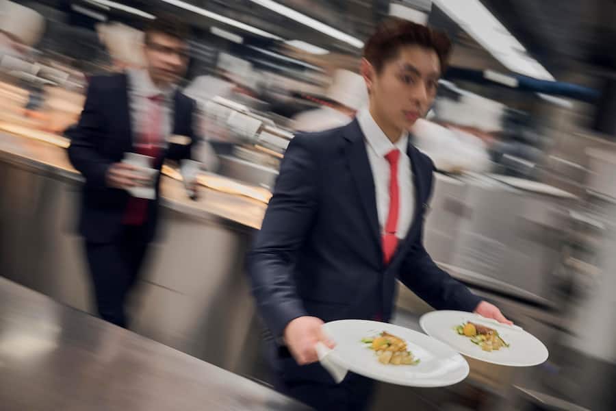 Souper UBS à 4 mains avec Guy Ravet et Lucrèce Lacchio au berceaux des sens à l'EHL, mardi 30 avril 2024 à Lausanne. (© Gabriel Monnet)