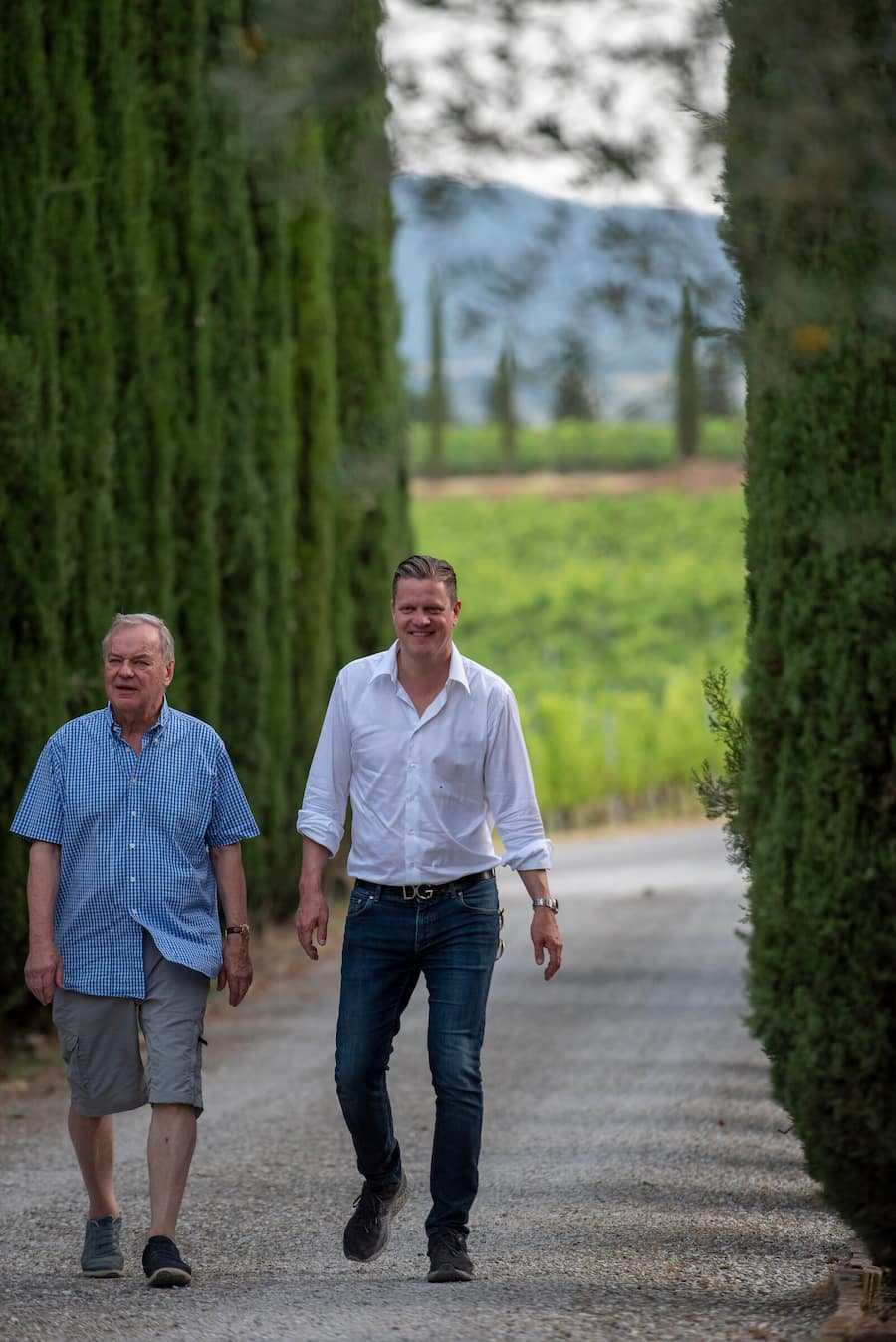 Allee zur Villa, Rudi und Rudi Bindella, Weingut, Vallocaia, Toskana © Hans-Peter Siffert