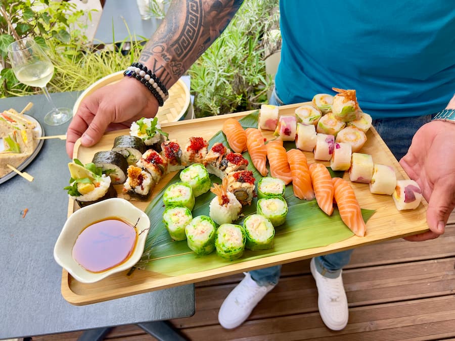 GAULTMILLAU-CHANNEL-GENEVE-BRING-EAT