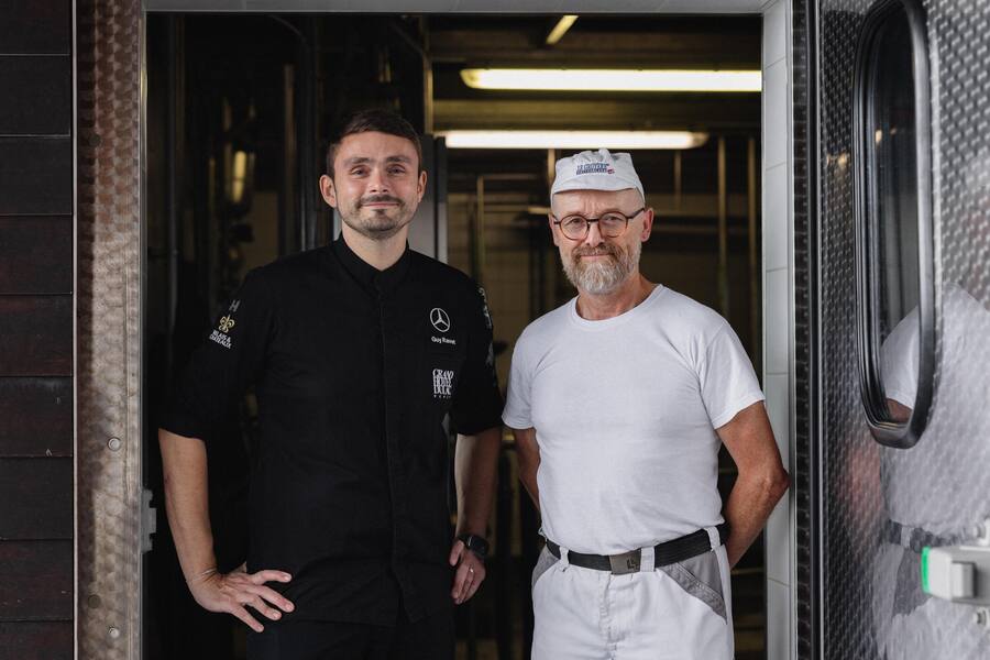 Mercedes-Benz, Guy Ravet, Nicolas Schmoutz