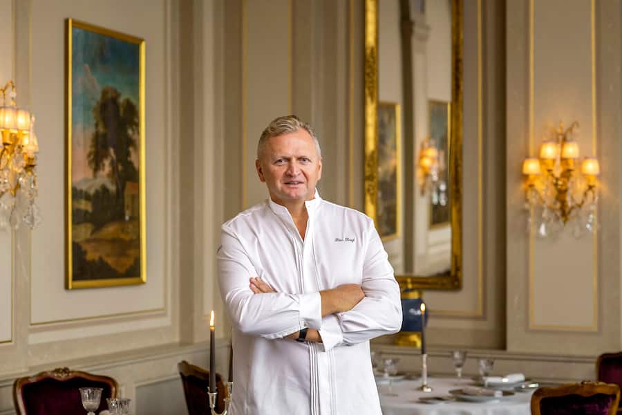 Peter Knogl Cheval Blanc