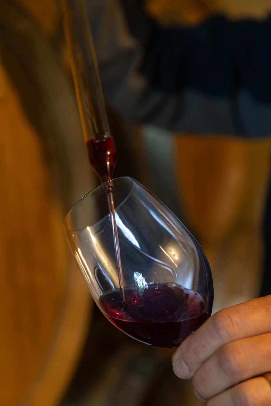 Portrait Weingut Turmgut, Erlenbach mit Winzer Markus Weber. Details im Fasskeller. Fotografiert am 16.05.2024 in Erlenback.