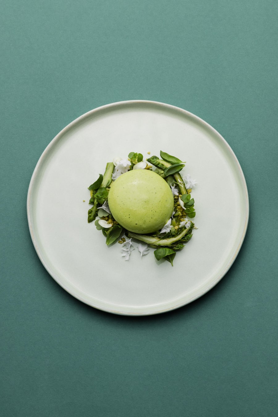 Bruderholz-Spargeln, jeden Morgen frisch gestochen.