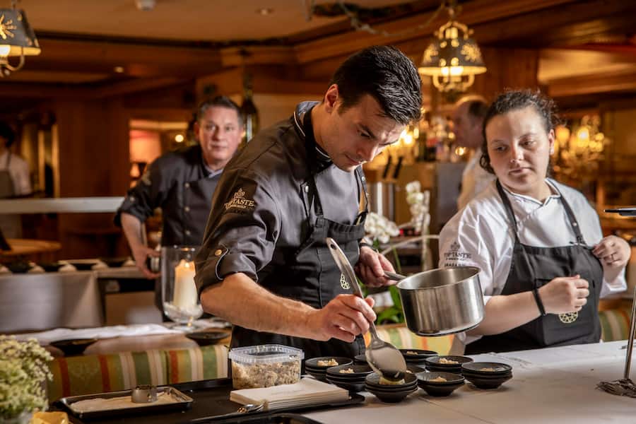 Paul Cabayé / Boutique Hotel & Restaurant Glacier. Top of Taste Gourmet-Festival in Grindelwald im Hotel Schweizherhof. Aufgenommen am 10.05.2024