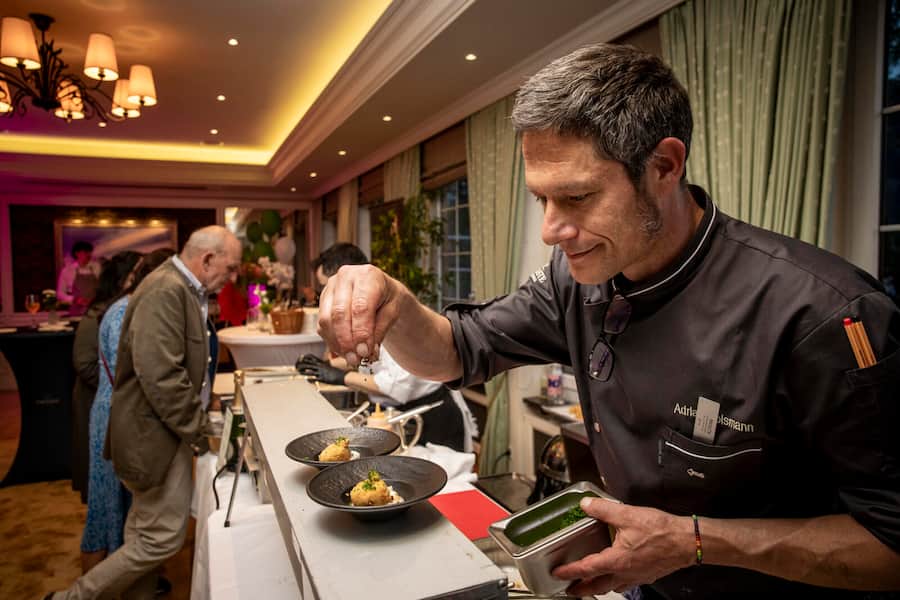 Adrian Bolsmann / Romantik Hotel Schweizerhof. Top of Taste Gourmet-Festival in Grindelwald im Hotel Schweizherhof. Aufgenommen am 10.05.2024