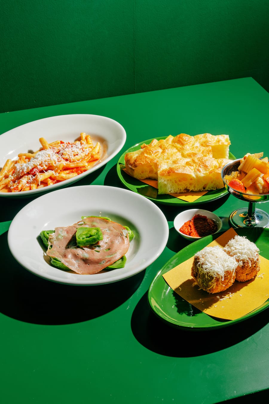 Bom e belli in der Kantine Zürich von Naomi Biaduo und Raban Jacoby