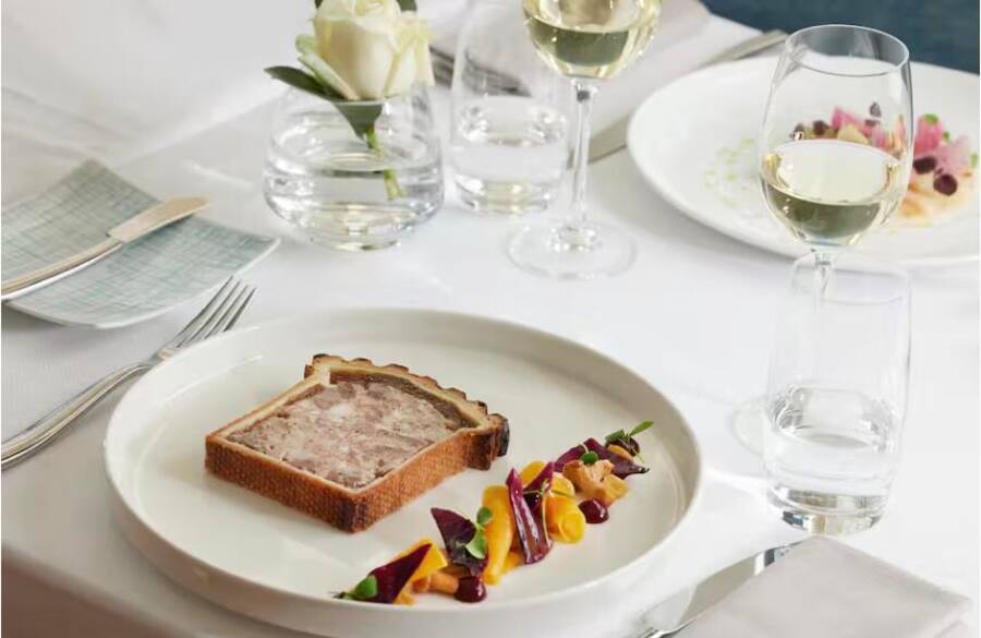 Café Beau-Rivage pâté en croûte