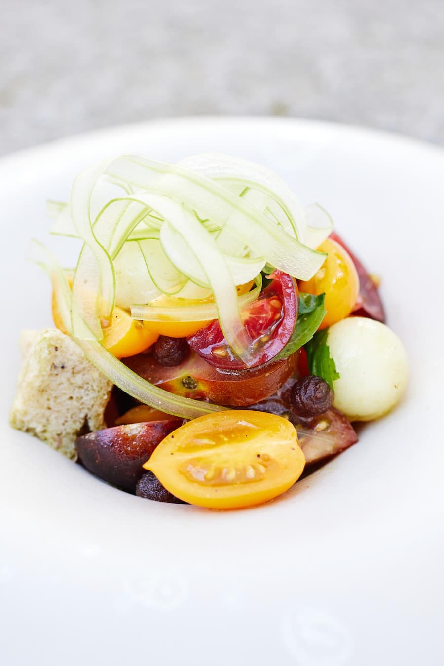 PDF an Maria Martha:Â mariamartha.iacachury@ castellodimorcote.ch