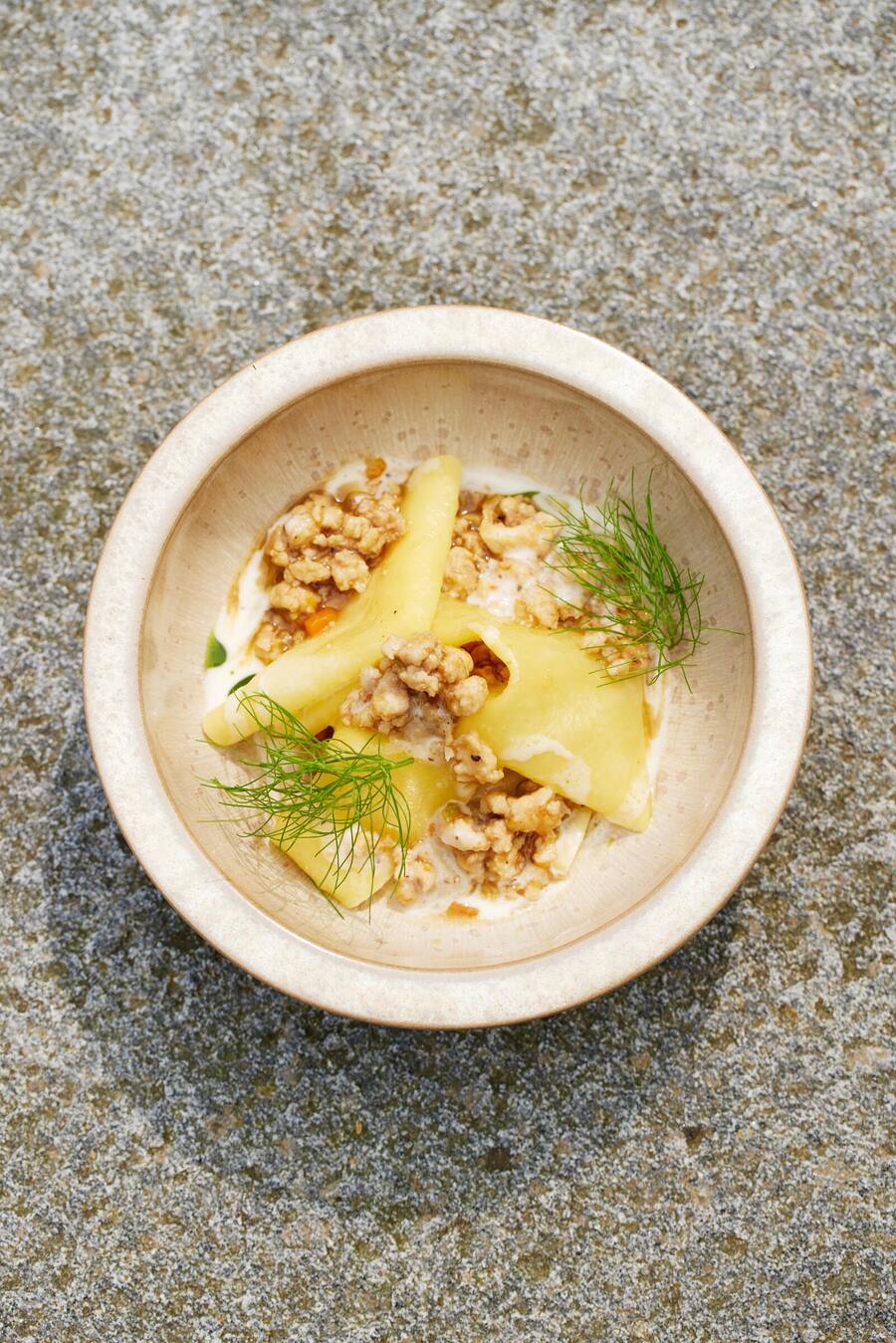 PDF an Maria Martha:Â mariamartha.iacachury@ castellodimorcote.ch