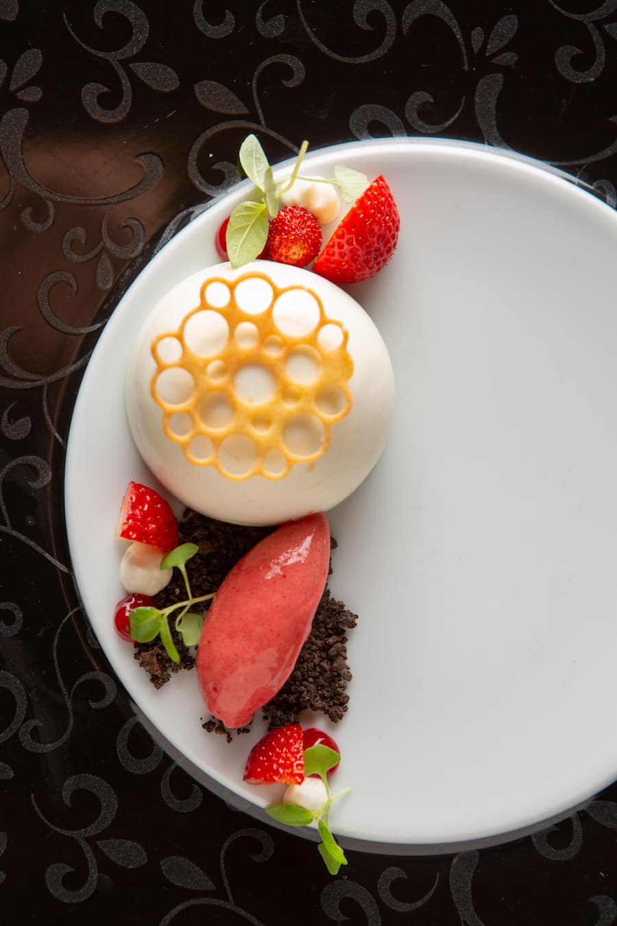 Sauerrahm - Erdbeer & Holunder von Küchenchef Andreas Laufer