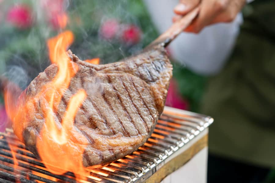 Wagyu Swissbeef Sevelen, im Lindenhofkeller, Tomahawk von Muni Bruno