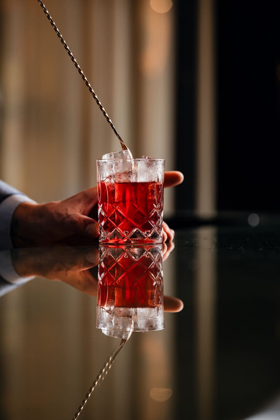 GAULTMILLAU-CHANNEL-GENEVE-BAR-37-WOODWARD