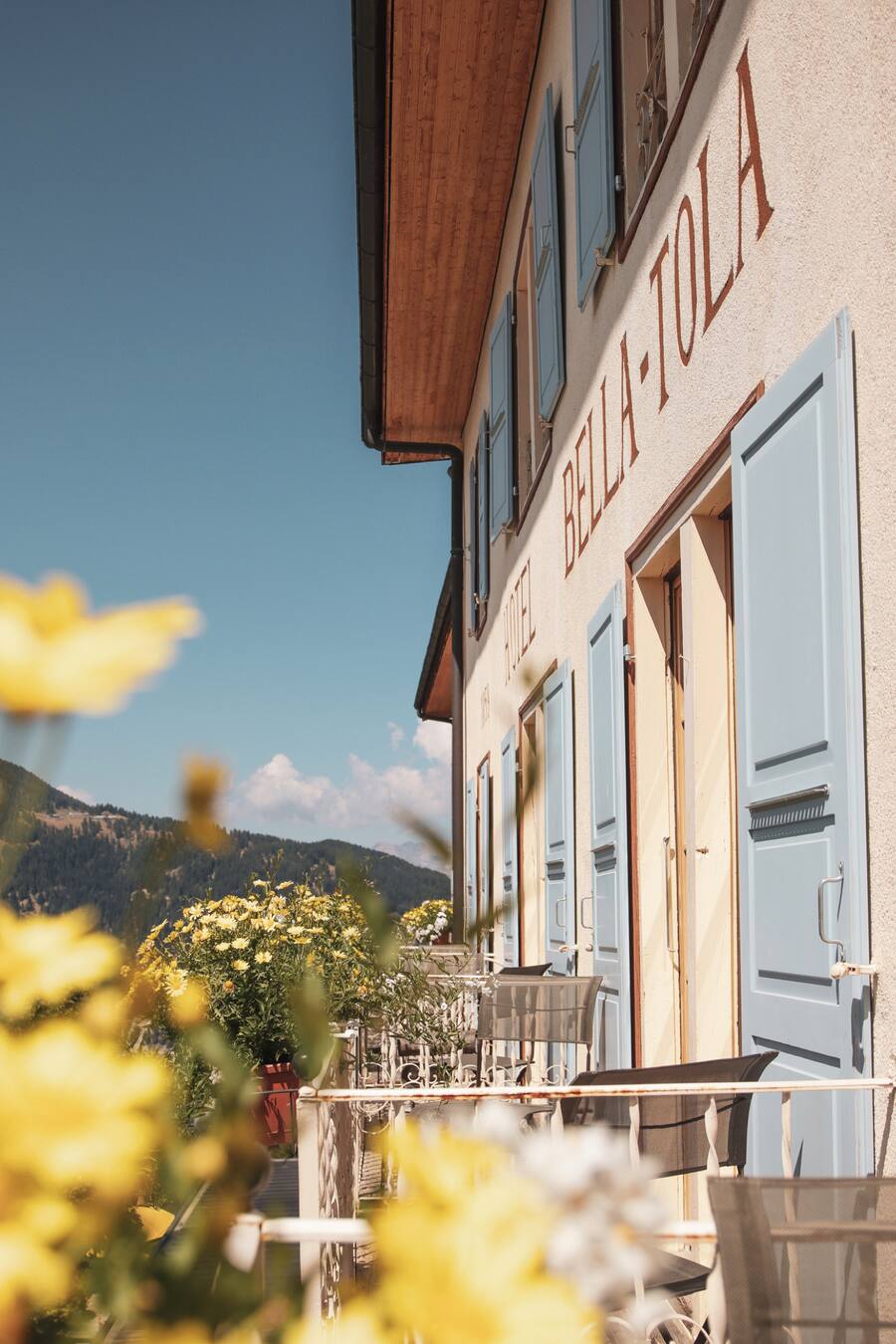 Hôtel Bella Tola St-Luc Angélique Buchs Loup Grimborg