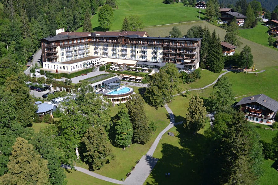 Aussenansicht - Lenkerhof Gourmet Spa Resort - Lenk, 10.9.2018 - HO via Hotel