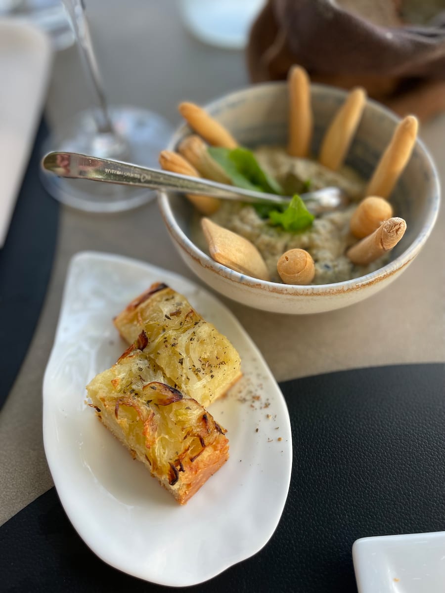 Julien Ostertag Là-Haut Chardonne