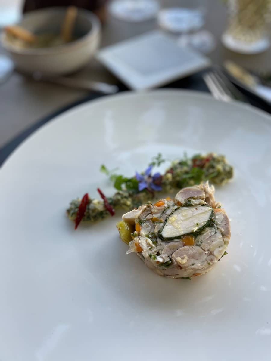 Julien Ostertag Là-Haut Chardonne