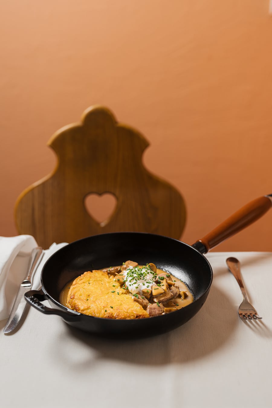 Zürich Geschnetzeltes und Rösti, Zollstube - Nadine Wächter Moreno, Executive Chef - Grand Resort Bad Ragaz - Mai 2024 - Copyright Olivia Pulver