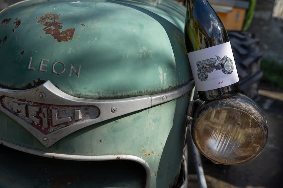 Neuer Wein bei Coop Traktor Leon