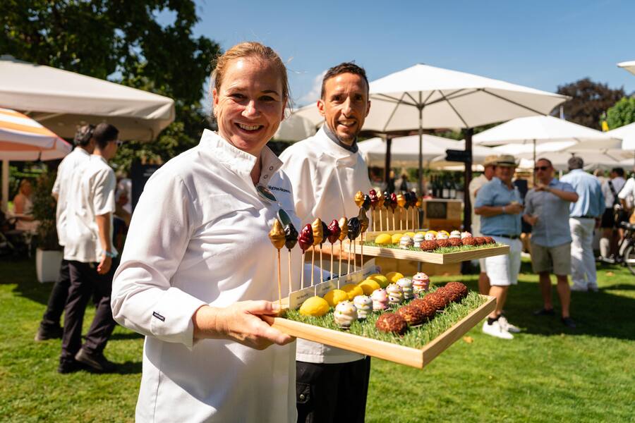 Dessert von vom Grand Resort Nadine Wächter und Patissier Michel Erpen - GaultMillau Garden Party 2024 - 11. August 2024 - Copyright Olivia Pulver Candy Store
