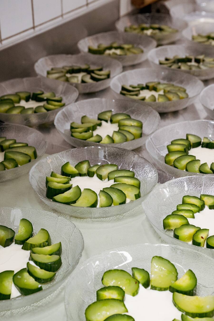 David Schnapp bei Nenad Mlinarevic im Neumarkt Zürich - Schnapp hilft in der Küche