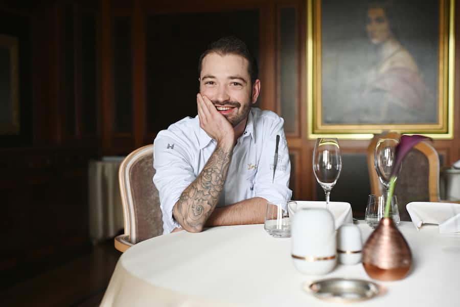 Chefkoch Reto Brändli. Restaurant "Lorenz Adlon Esszimmer" im Hotel Adlon in Berlin.