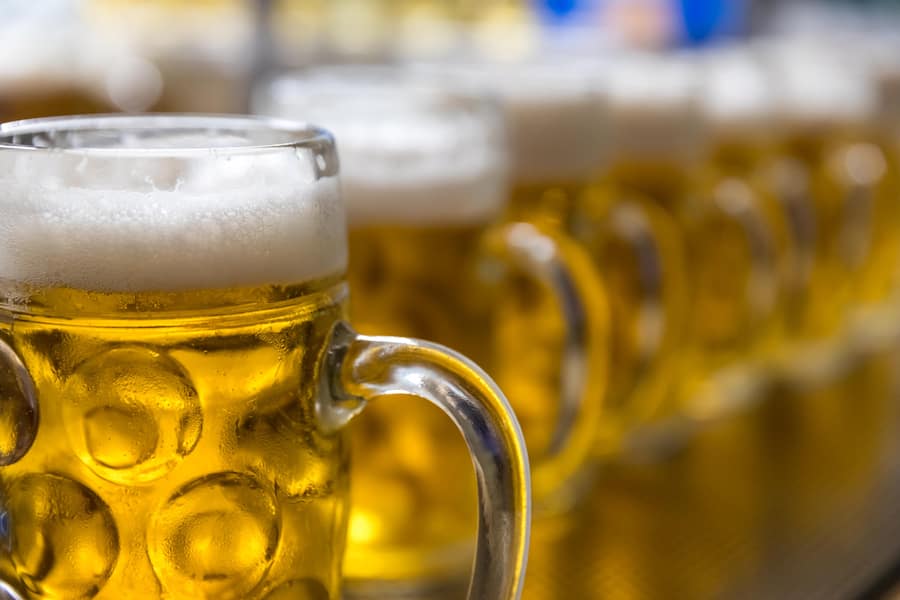 Böni tranchiert ... das Oktoberfest im HB Zürich Fotografiert am 26.09.2024