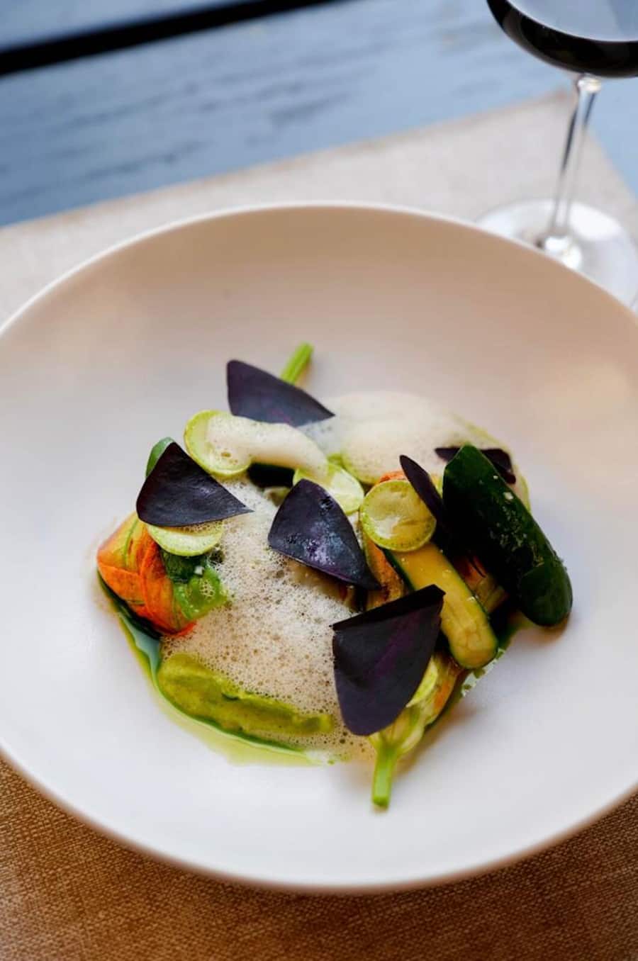 GAULTMILLAU-CHANNEL-GENEVE-LE-CAFE-DE-LA-PLAGE