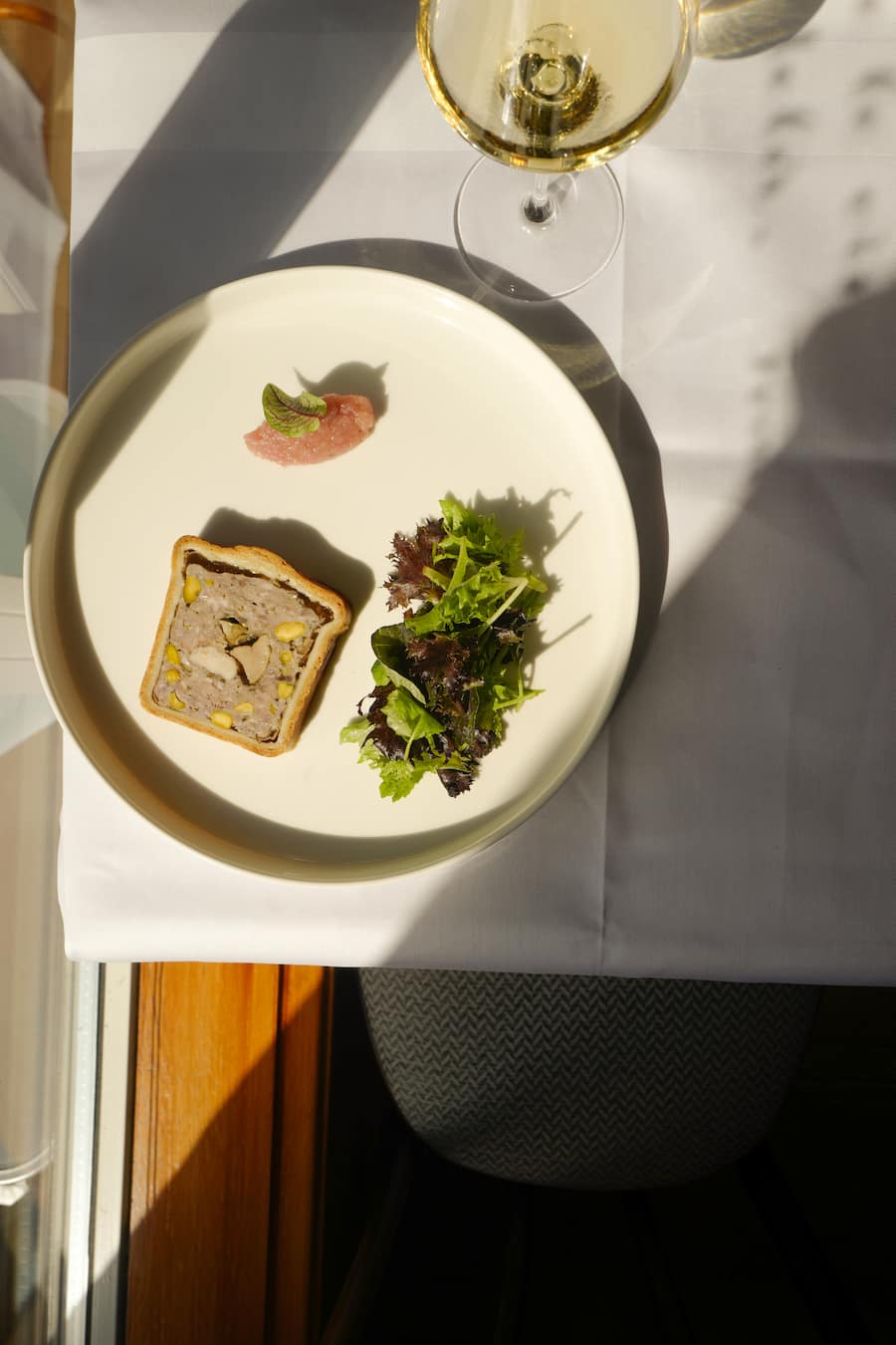 GAULTMILLAU-CHANNEL-GENEVE-LE-COIN-DU-BAR